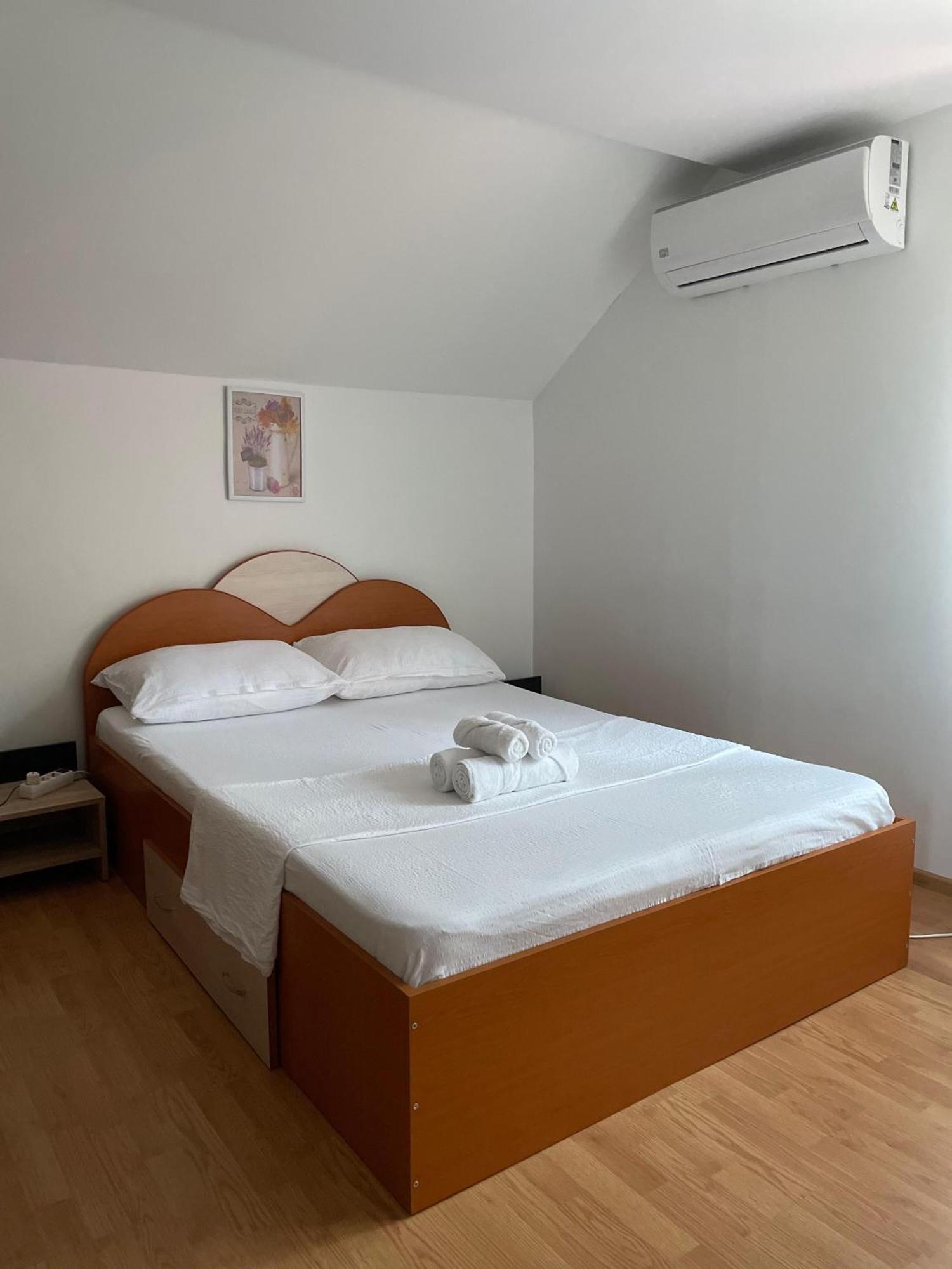 Casa Melania Villa Ieşelniţa Eksteriør billede